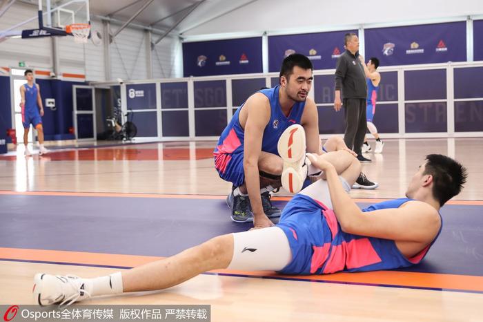 为什么篮球教练的经验很重要_0